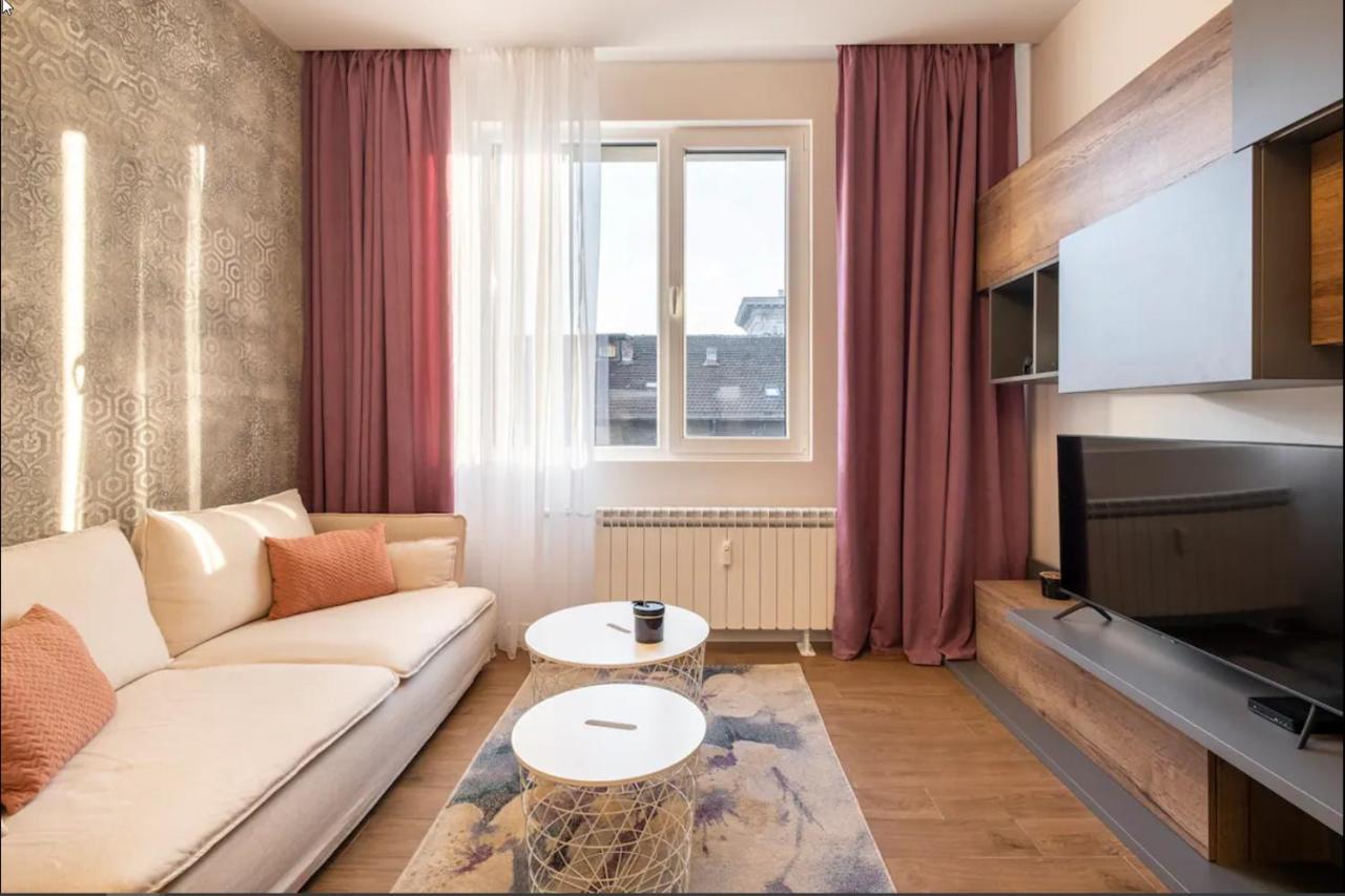Stylish 1Bdr Central Apartment 소피아 외부 사진